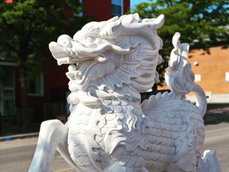 Kirin at the west entrance of Chinatown
